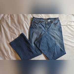 Vintage 90s Y2k Paris Blues Women's Flare Bootcut Jeans in Mid Blue Wash